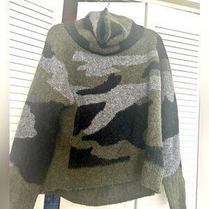 BNWT Aqua camo cowl neck sweater size large